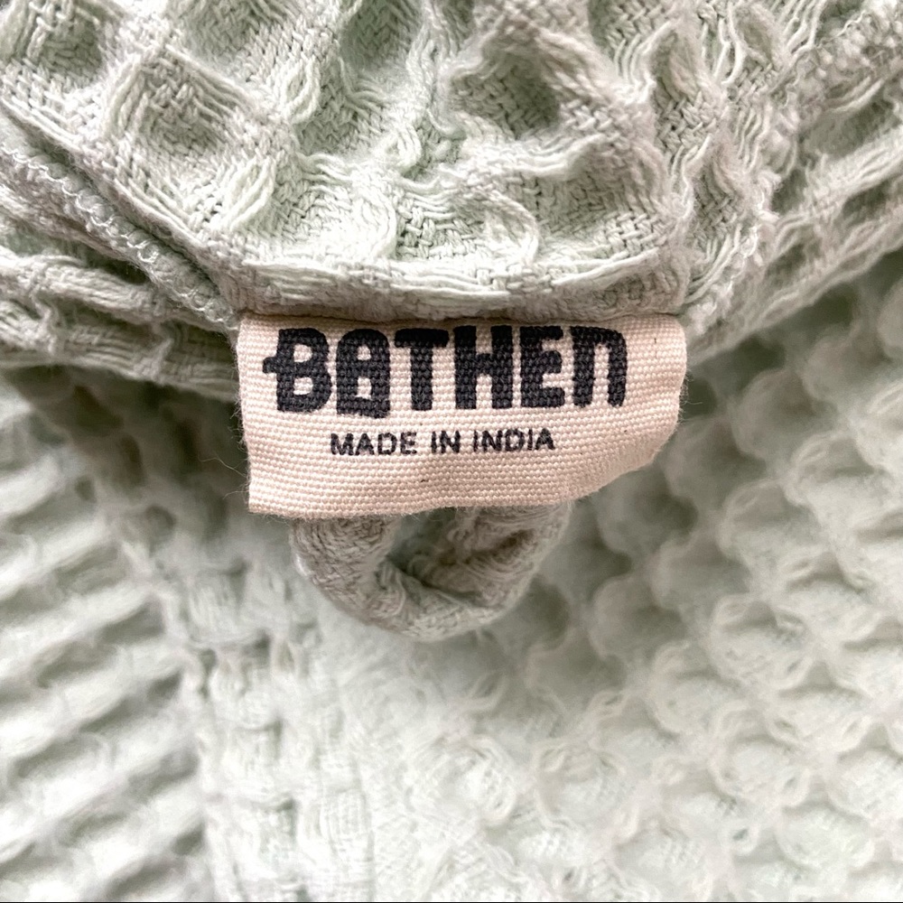 BATHEN Mint Waffle Robe - Picture 5 of 5